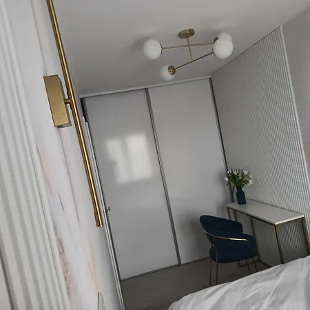 Blue Luxury تارنوف